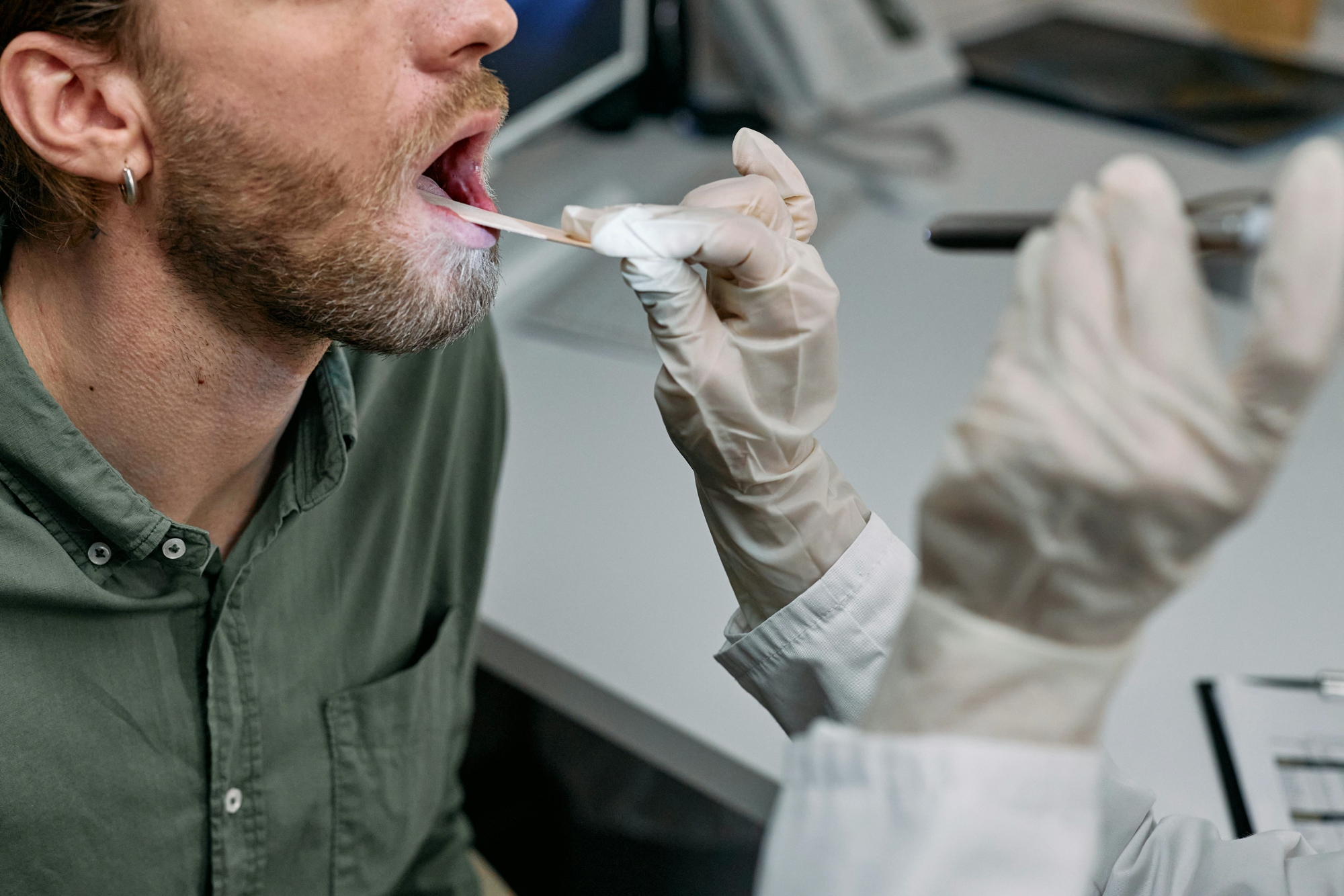 Rak grla češće je uzrokovan HPV-om nego pušenjem! Evo šta sve treba da znate…