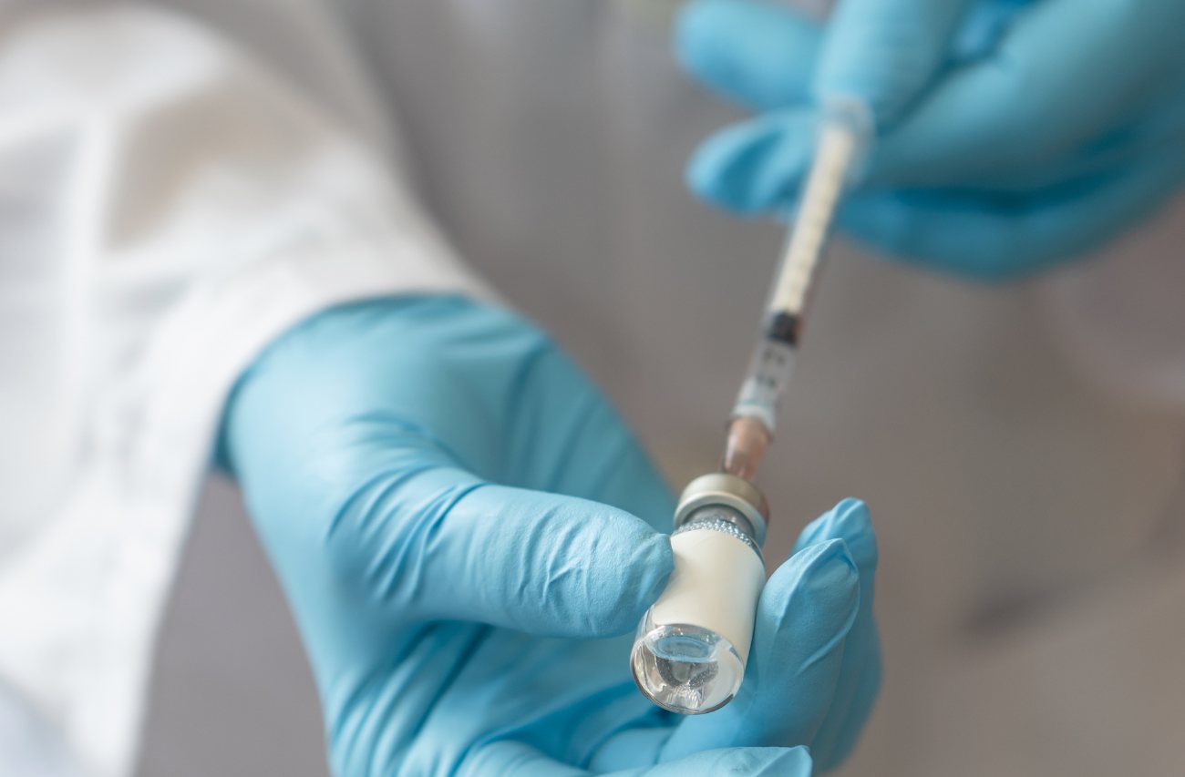 Koliko doza HPV vakcine je potrebno i zašto se raspored razlikuje po uzrastu?